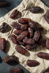 Organic Raw Dry Dates