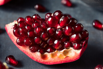 Raw Red Organic Pomegranate Seeds