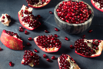 Raw Red Organic Pomegranate Seeds