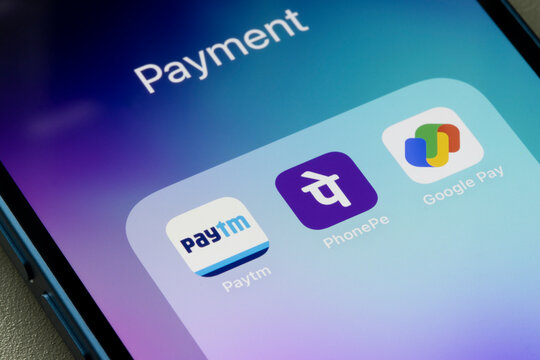 Portland, OR, USA - Jan 5, 2022: Popular Digital Payment Apps In India - Paytm, PhonePe, And Google Pay - Are Seen On An IPhone.