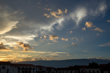Fototapeta premium Sunset in the eastern Andes range mountains that surroud the colonial town of Villa de Leyva in central Colombia.