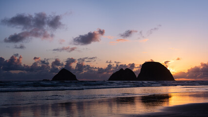 Obraz na płótnie Canvas Oregon coast sunset