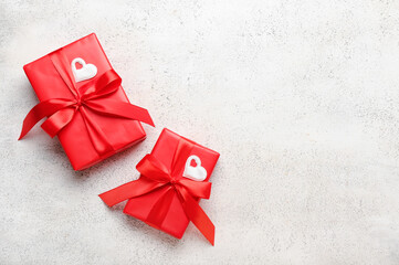 Obraz na płótnie Canvas Gift boxes for Valentine's Day on light background