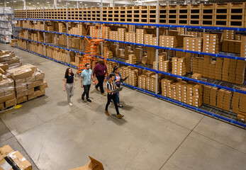Teamwork  at ECommerce Warehouse Distribution