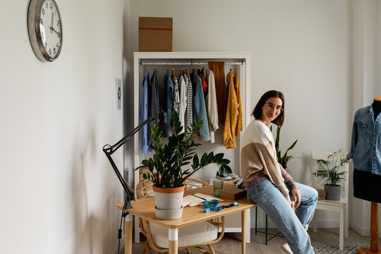 Small vintage clothing business