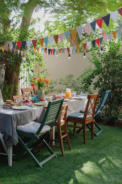 Breakfast in the garden