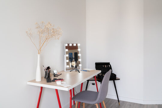 Makeup Table Set Up For Live Streaming