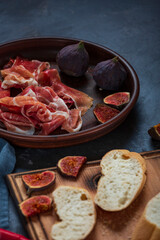 spanish appetizers with wine