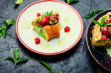 Strawberry and raspberry pie