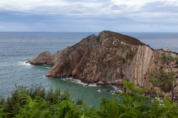 Fototapeta na wymiar View from the beach of El Silencio, Spanish destination, Asturias, Spain.
