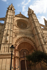 Fototapeta na wymiar Kathedrale der Heiligen Maria in Palma, Spanien