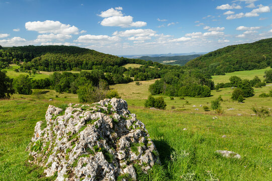 Randecker Maar, former volcanic pipe, Ochsenwang, Swabian Alps, Baden-Wurttemberg