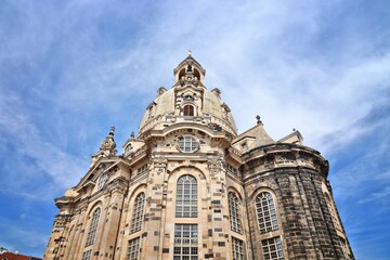 Fototapeta na wymiar German architecture - Dresden Frauenkirche