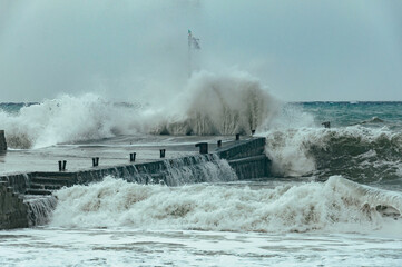 tempête sur le quai © Gean Cartier