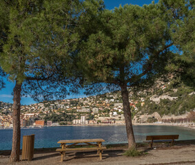 Fototapeta na wymiar bench in the french coast