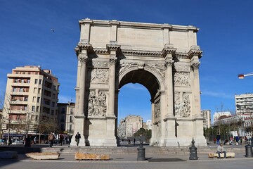 Fototapeta na wymiar Arc de triomphe, porte d'Aix, place Jules Guesde, ville de Marseille, département des Bouches du Rhône, France
