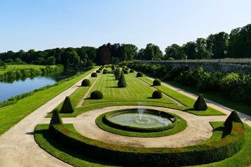 Le parc du château du Lude au bord du Loir 
