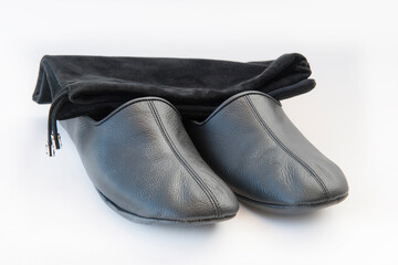 Kamarchin, a domestic shoe made of goat leather.