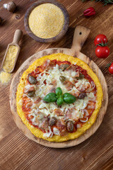 pizza di polenta vegetariana