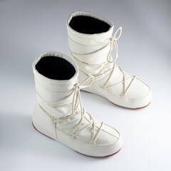 White Snow boots, women's fashion, warm boots, moon boot, snow shoes, product photography