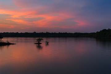 Obraz premium Beautiful colorful lake sunset. Location is Louisiana, USA