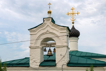 Alexandrov, Russia - AUGUST 10, 2021. Bell tower of the Church of the Presentation of the Lord in...