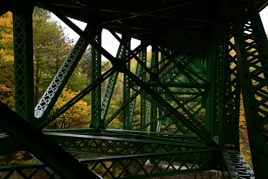 bridge over the river © Randal