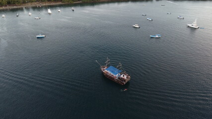 Obraz premium boat on the river