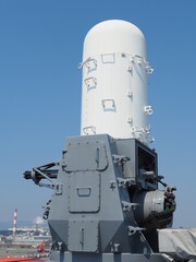 青空とCIWSファランクスの写真