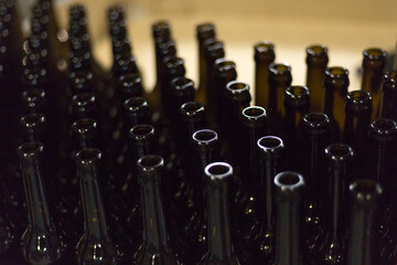 Glass products. Bottles for drinks. Industrial work, automated production of food and drinks....