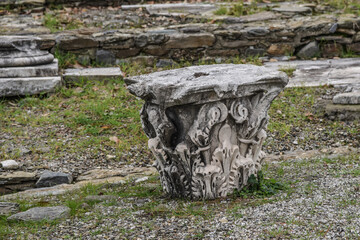 Antica città romana di Luni, un capitello
