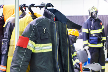 Protective work clothing for rescuers and firefighters