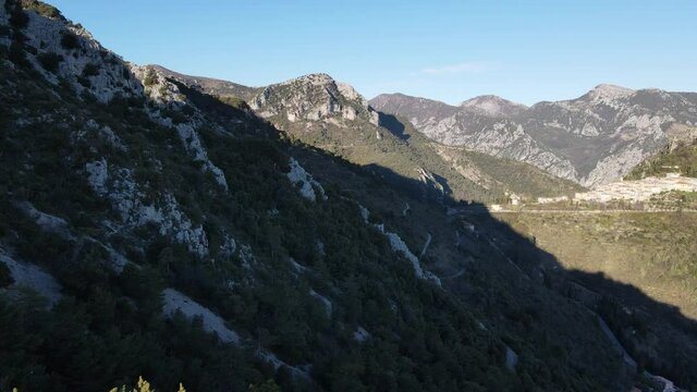 la nature autour du village perch&eacute; de Sainte-Agn&egrave;s - Alpes-Maritimes