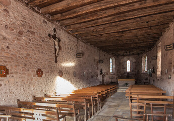 Saint Cyprien (Corrèze, France) - Église Saint-Cyprien-de-Périgueux en grès rouge - Vue intérieure