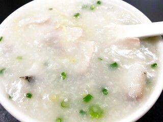 Guangzhou breakfast porridge, Fresh and delicious traditional specialties