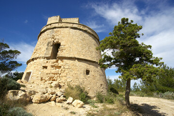 Fototapeta na wymiar Torre de Portinatx (s.XVIII).Portinatx.Ibiza.Islas Pitiusas.Baleares.España.