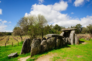 dolmen de Cunha Baixa, entre 3000 y 2500 aC, Beira Baixa, Portugal, europa - obrazy, fototapety, plakaty