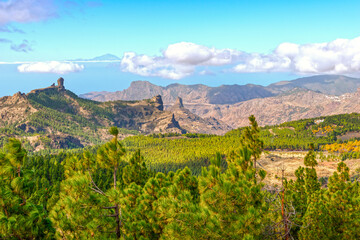 Fototapeta na wymiar Impressive mountain landscape on the island of Gran Canaria
