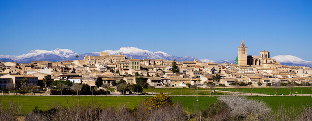 Sineu, and Tramuntana mountains with snow Mancomunidad del Pla, Mallorca, balearic islands, spain,...