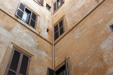 Fototapeta na wymiar Street views of alleys and roads in Rome