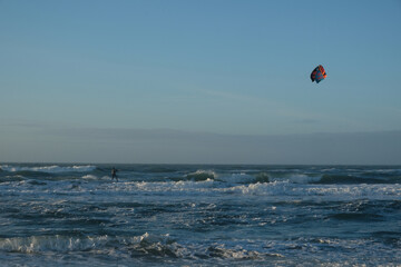 Kitsurfer im Winter