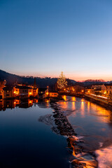 Fototapeta premium night view of Borghetto (Valeggio sul Mincio, Verona) at the Christmas time
