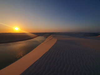 Obraz na płótnie Canvas sunset in the desert