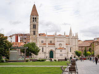iglesia de Santa Maria  La Antigua en Valladolid