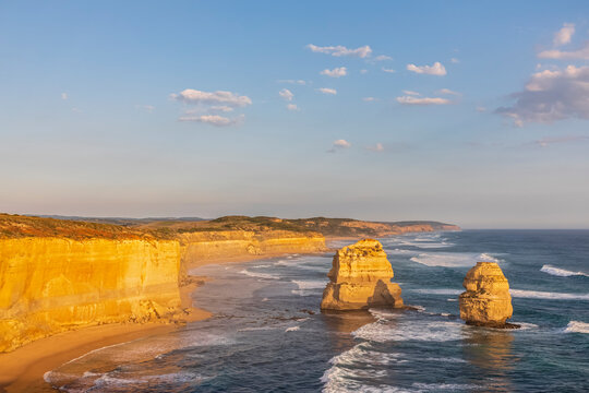 Australia, Victoria, View of Twelve Apostles and Gibson Steps in Port Campbell National Park