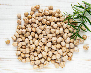 Uncooked dried chickpeas