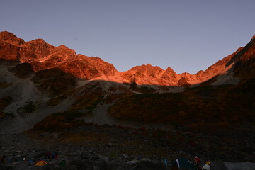 涸沢カールの朝焼け