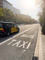 Fototapeta premium Taxi in Barcelona Streets