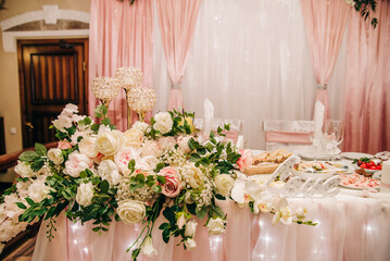 Pink wedding festive table decor 