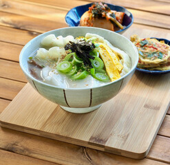 한국의 전통음식 떡 만두국